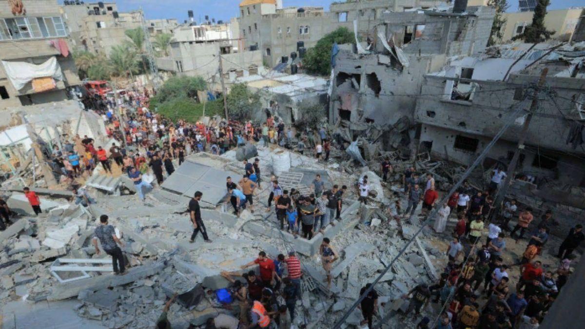 Десятки убитых при бегстве из домов в Газе во время израильских наземных рейдов