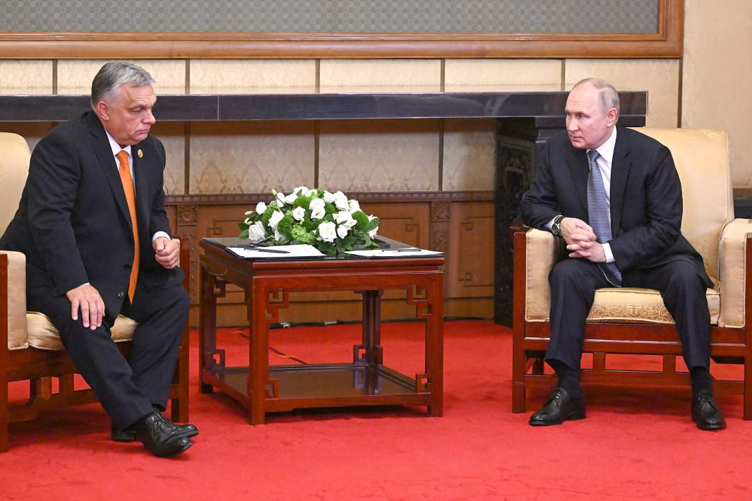 Путин встретился с Виктором Орбаном в Пекине