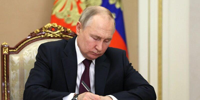 Банкротство в России будет более доступным, заявил президент Путин